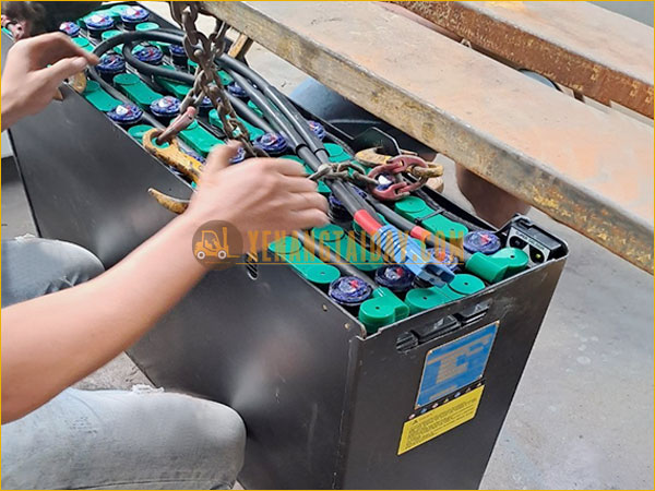 Cẩn thận với dây nguồn bình điện