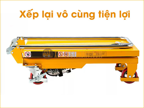 Xe nâng mặt bàn TF30 có thể gấp lại khi không sử dụng.