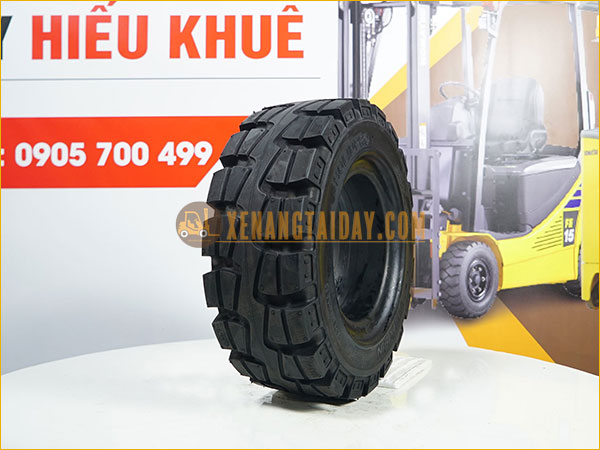 Lốp đặc Nexen thương hiệu Hàn Quốc.