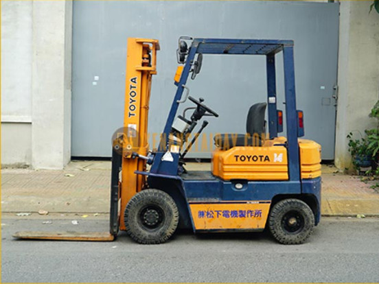Xe Nâng Dầu TOYOTA 5FGL14