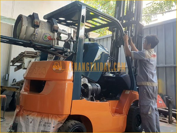 Dịch vụ tân trang xe nâng