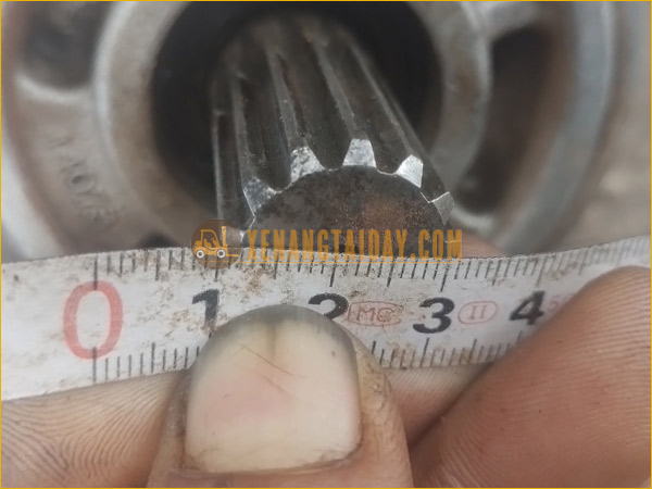 Đường kính đầu bánh răng của bơm thủy lực