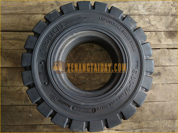Kích thước lốp đặc xe nâng Komatsu mới đời mới nhất