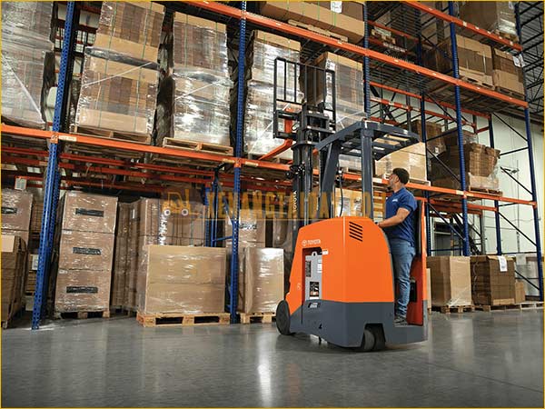 Bảng Giá Xe Nâng Điện Đứng Lái 900kg, 1, 1.2, 1.3, 1.4 Tấn Năm 2023 2