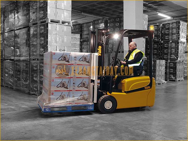 Bảng Giá Xe Nâng Điện Ngồi Lái 500, 700kg, 1, 1.3, 1.4 Tấn Năm 2023 1