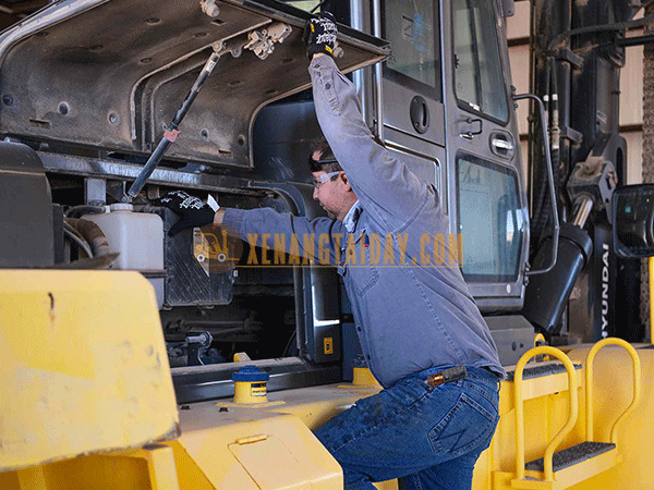 sửa chữa xe nâng tiền giang