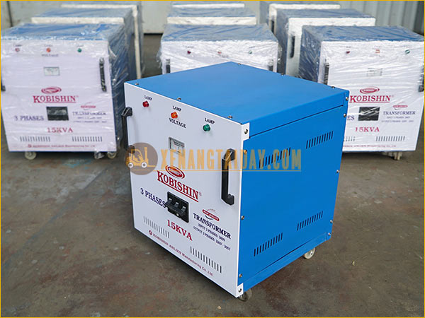 Tổng thể máy biến thế dùng để biến đổi điện áp sạc xe