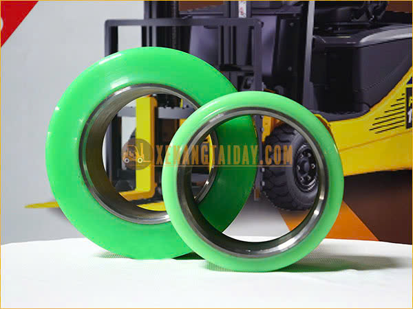 Bánh PU cho xe nâng điện đứng lái