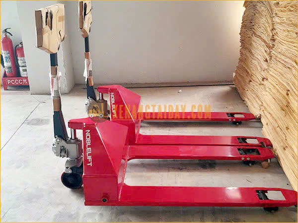 Xe nâng tay siêu thấp được doanh nghiệp đầu tư sử dụng