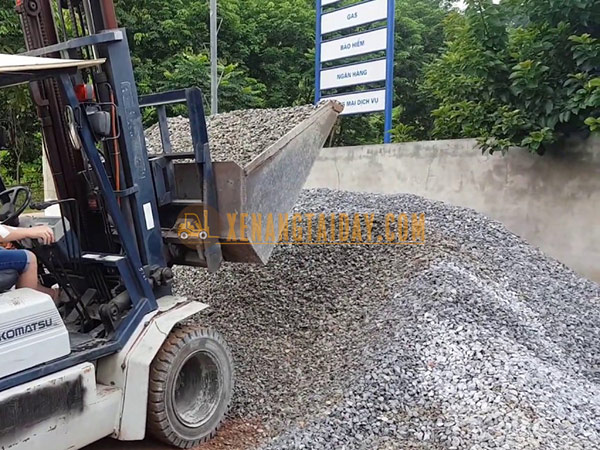 Ứng dụng bộ gật gù có lắp gầu xúc