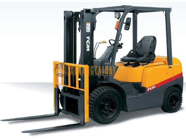 Xe nâng dầu TCM FD15C13