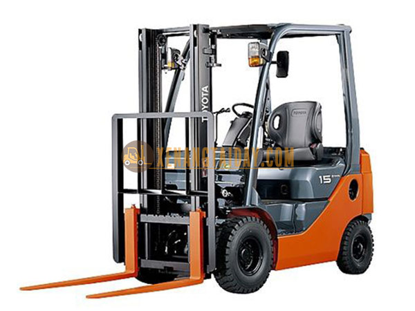 Xe nâng dầu Toyota 8FD15