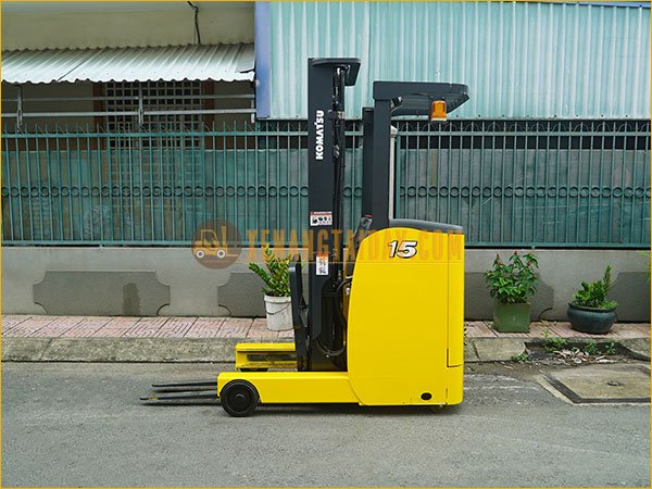 Xe nâng điện đứng lái Komatsu