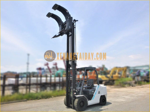 Xe nâng dầu UNICARRIERS tại Bình Dương