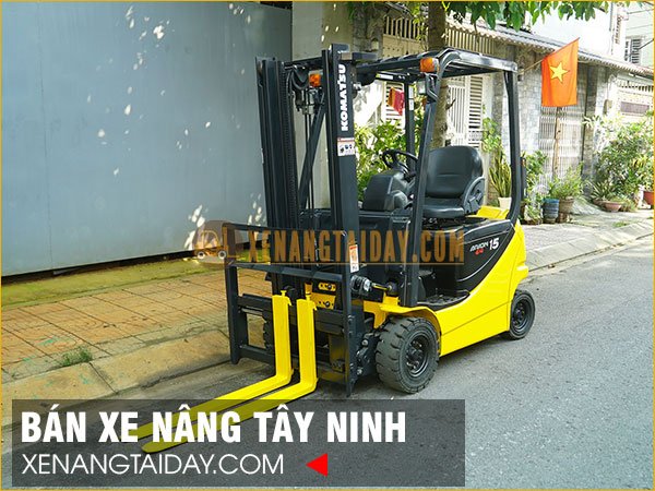 Xe nâng điện ngồi lái tại Tây Ninh