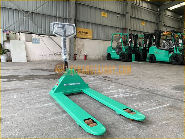 Xe nâng tay 5 tấn càng rộng