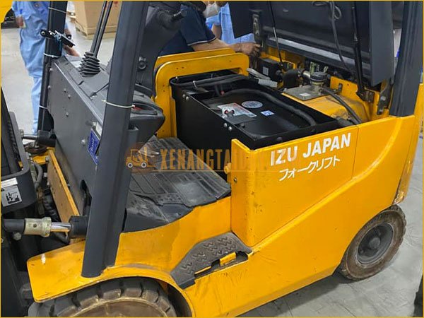 Bình lithium lắp cho xe nâng điện ngồi