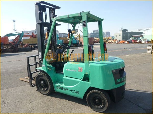 Chú ý đến những tiếng ốn bất thường của xe nâng cảnh báo cạn dầu thuỷ lực