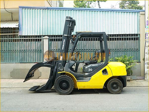 Xe nâng dầu KOMATSU FD30C-17