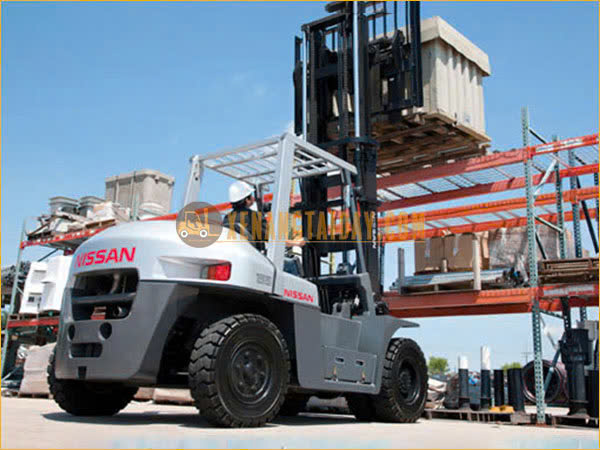 Vận hành xe liên tục với tốc độ cao làm động cơ nóng lên