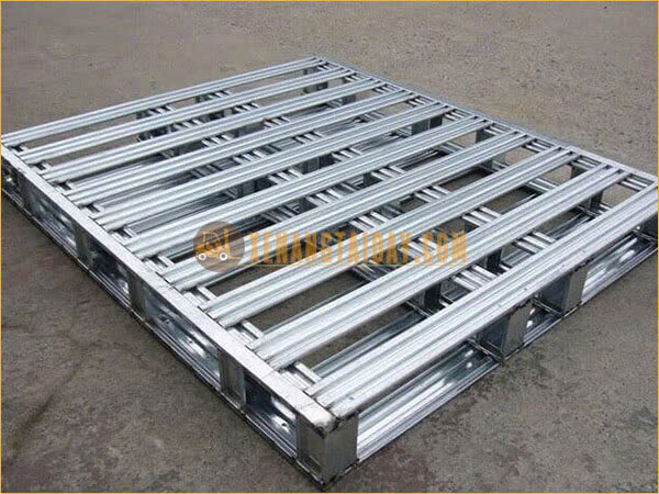 Pallet được làm từ sắt