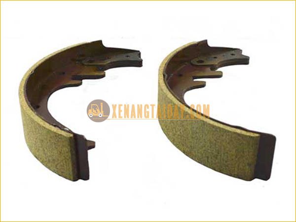 Guốc phanh xe nâng TCM