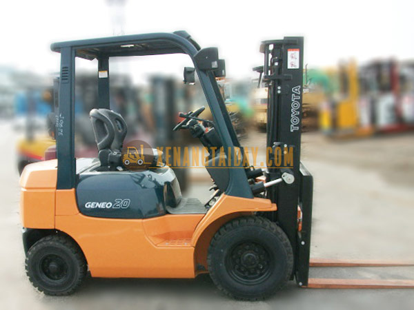 Xe nâng Xăng TOYOTA 42-7FG20