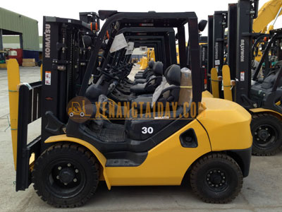 Bán Xe Nâng Dầu Komatsu 3 Tấn Cũ Chính Hãng Giá Rẻ