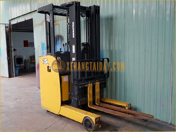 Hướng Dẫn Lái Xe Nâng Điện Đứng Cho Người Mới