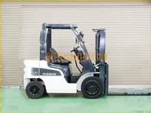 Xe Nâng Dầu Nissan Y1F2M20