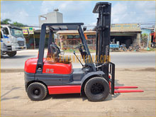 Xe nâng dầu TOYOTA 6FD25
