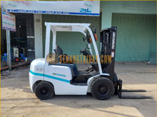 Xe nâng dầu UNICARRIERS FD25T4