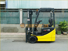 Xe nâng điện ngồi lái KOMATSU FB09M-12
