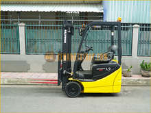 Xe nâng điện ngồi lái KOMATSU FB13M-12
