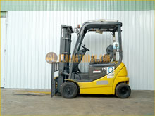Xe nâng điện ngồi lái KOMATSU FB15-12