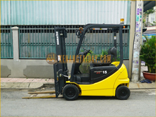 Xe nâng điện ngồi lái KOMATSU FB15-12