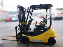 Xe nâng điện ngồi lái KOMATSU FB20A-12