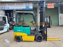 Xe nâng điện ngồi lái KOMATSU FB25EX-11