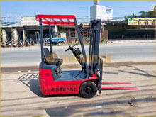 Xe nâng điện ngồi lái NICHIYU FB5B-50-250