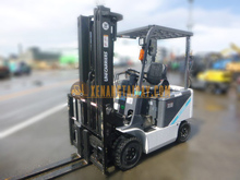 Xe nâng điện ngồi lái UNICARRIERS FB25-8