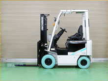 Xe nâng điện ngồi lái UNICARRIERS J1B1L15