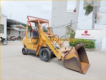 Xe xúc nâng TCM SD10Z6