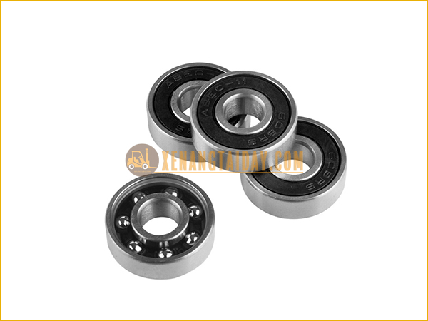 Bạc đạn khung xe nâng điện ngồi Toyota 