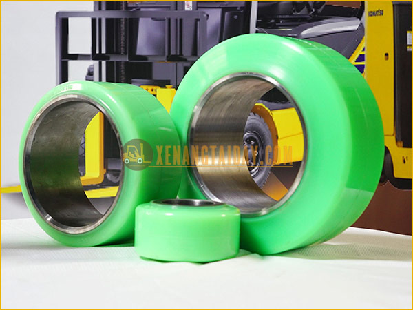 Bánh PU xe nâng điện đứng lái