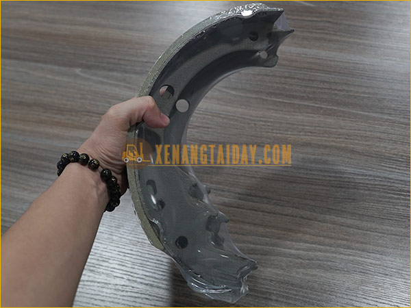 Bộ guốc và bố thắng (má phanh) xe nâng điện ngồi lái SINKOBE 2 ~ 2.5 tấn