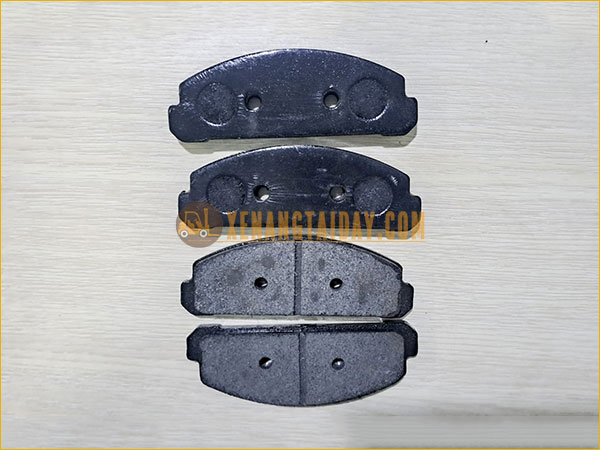 Bố thắng (má phanh) xe nâng điện đứng lái TOYOTA