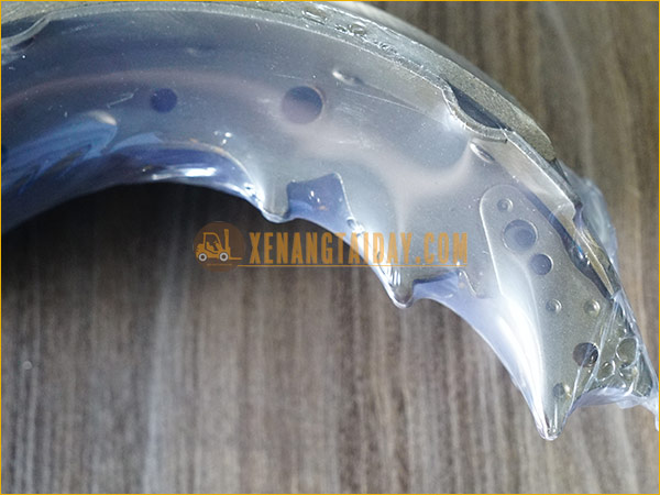 Bộ trống và guốc, bố thắng (má phanh) xe nâng điện ngồi lái MITSUBISHI 3 tấn, 3.5 tấn,...