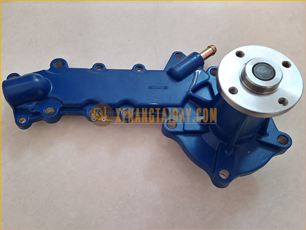 Bơm nước hiệu SIMIS cho động cơ KUBOTA V2403