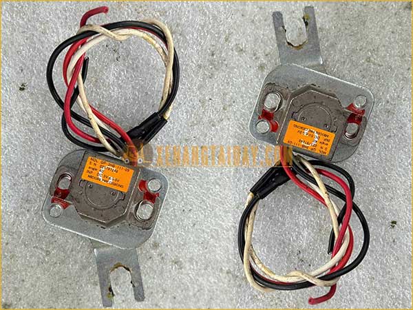 Cảm biến góc cần gạt xe nâng điện KOMATSU QP-3HB-111-09