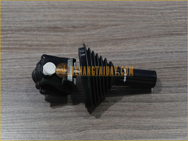 Cần số tự động xe nâng dầu MITSUBISHI FD30NT